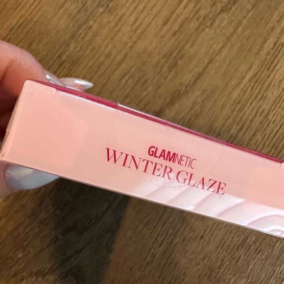 Glamnetic Winter Glaze Press-On Nails - Picture 2 of 3